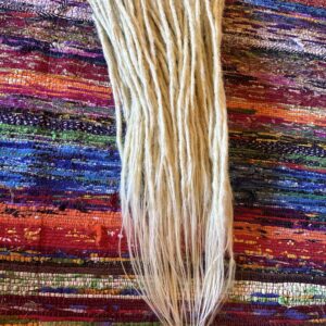 Rastas Rubio platino