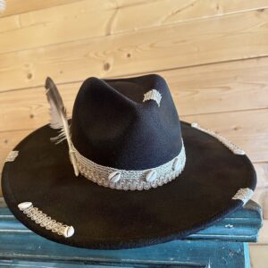 Sombrero Black Cow
